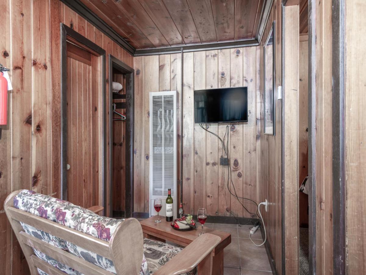 Tiny Two, 2 Bedrooms, Midtown, Sleeps 4 Ruidoso Exteriör bild